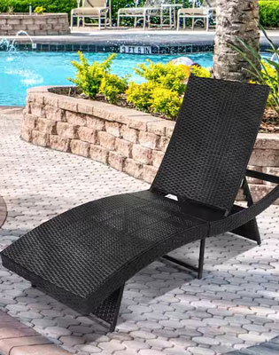 Rattan Lounger