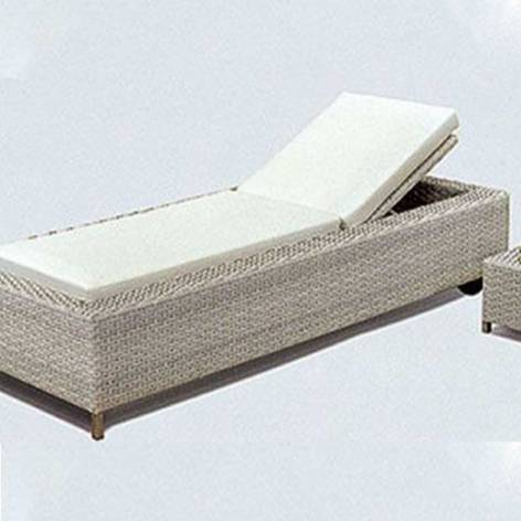 MPOL 22 Rattan Lounger Manufacturers, Wholesalers, Suppliers in Delhi