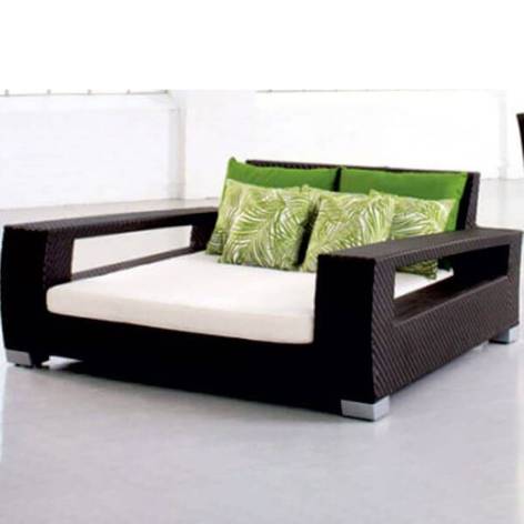 MPOL 28 Pool Lounge Chair Manufacturers, Wholesalers, Suppliers in Dadra And Nagar Haveli And Daman And Diu